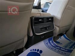 تۆیۆتا لاند کروزەر